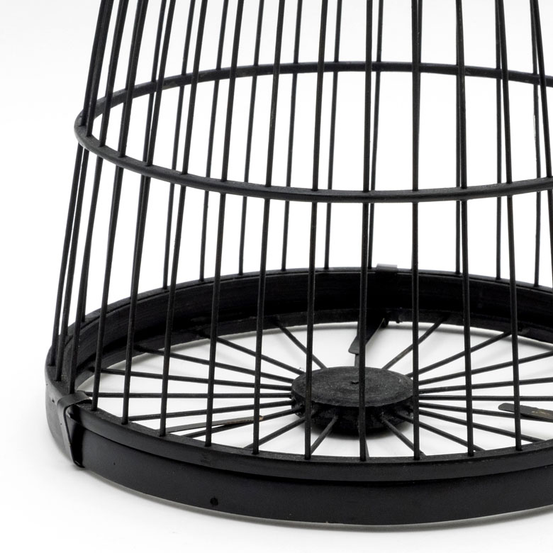 ハンドメイドの鳥かご