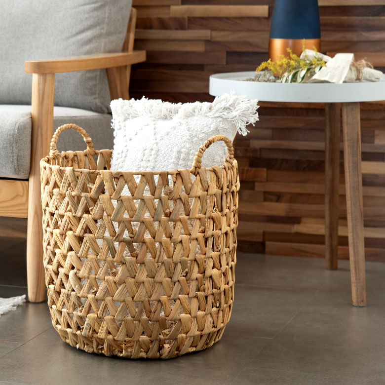 ボリュームのある編み目が魅力のヒヤシンスバスケット