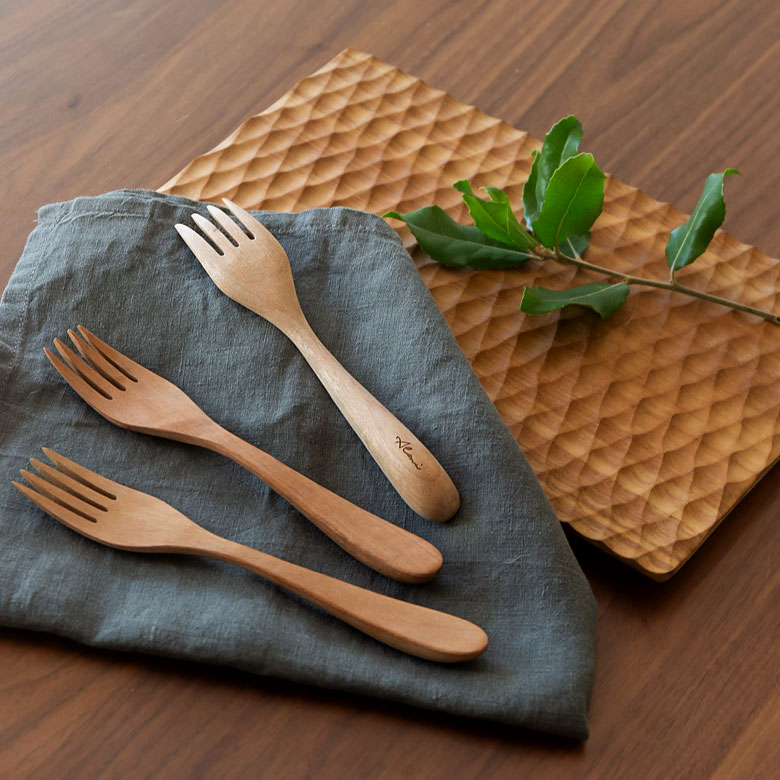 素材そのままの質感を楽しめるカトラリーシリーズ