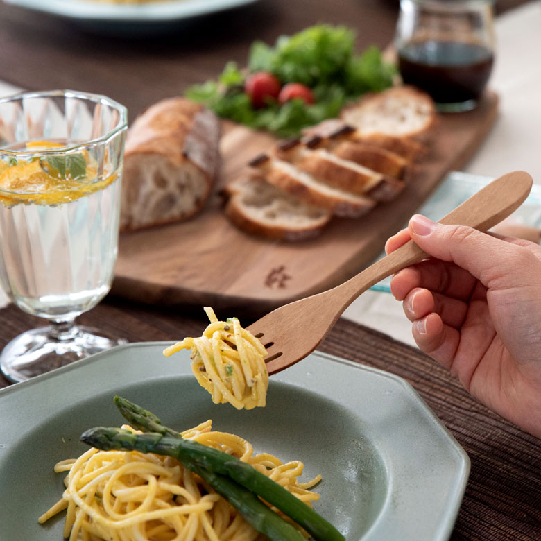 こだわった曲線とくびれがマッチした丸みのあるフォルム