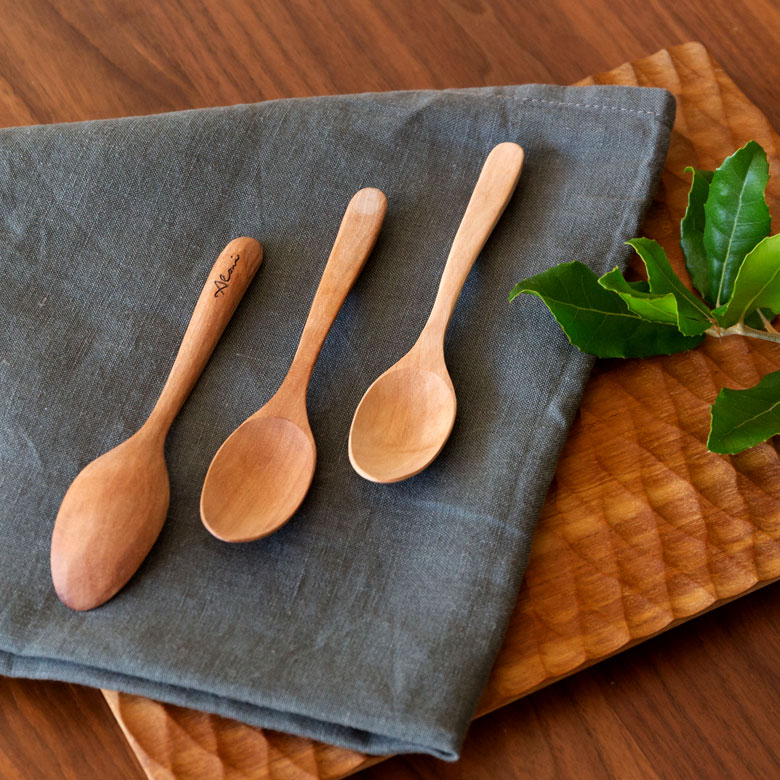 素材そのままの質感を楽しめるカトラリーシリーズ