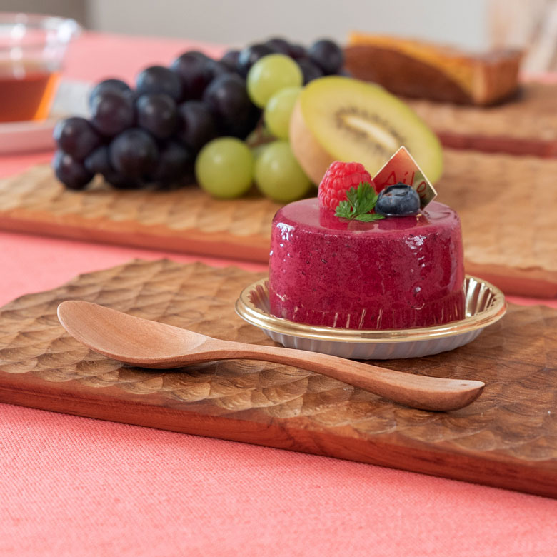 ナチュラルでぬくもりを感じる、無塗装