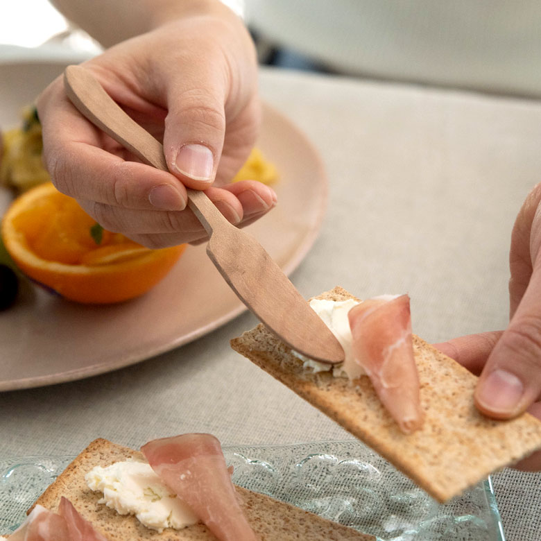 こだわった曲線とくびれがマッチした丸みのあるフォルム