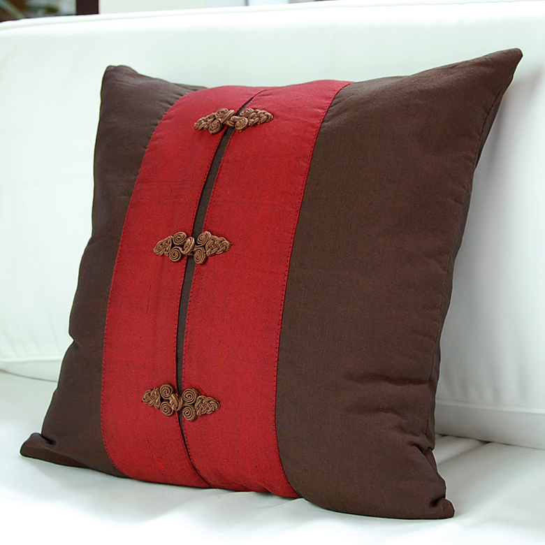 アジアンテイストあふれるクッションカバー