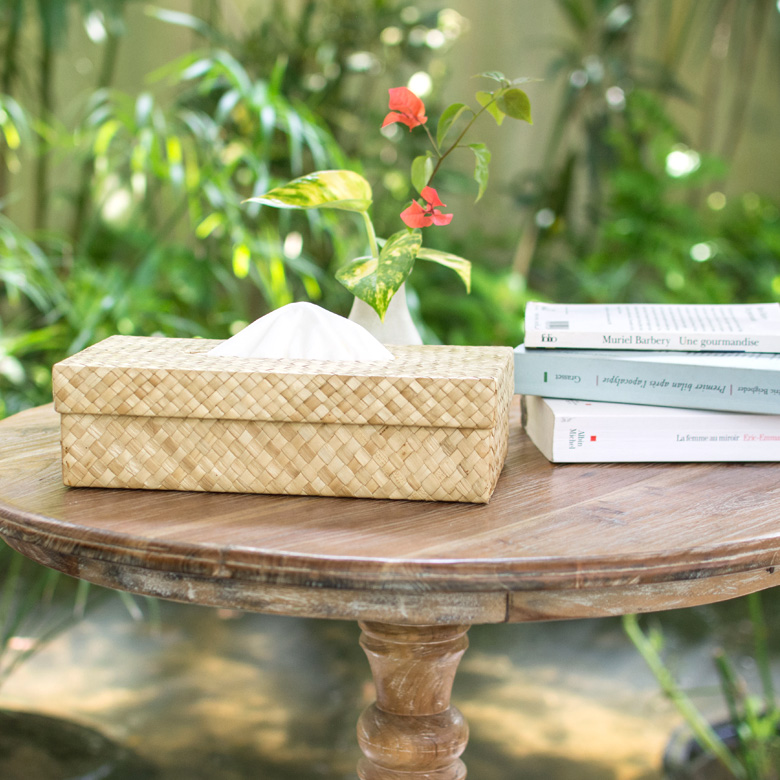 どんなインテリアにも合うナチュラルなカラー