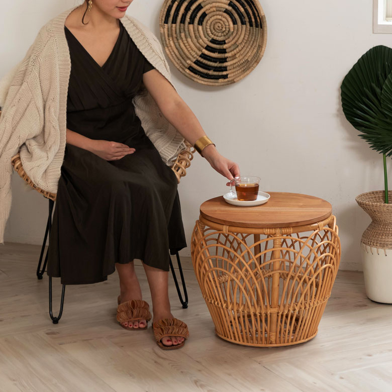 いろんなシーンで活躍するサイドテーブル