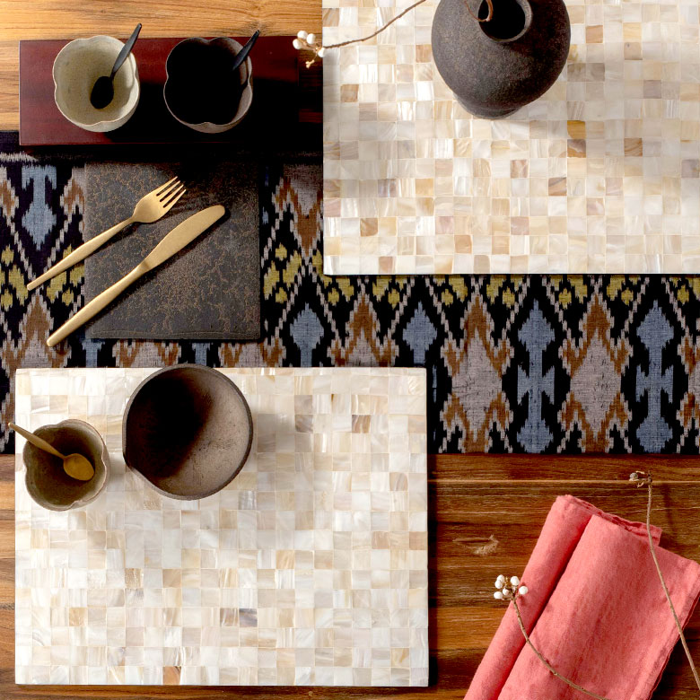 真珠貝のランチョンマット。パルシェ。