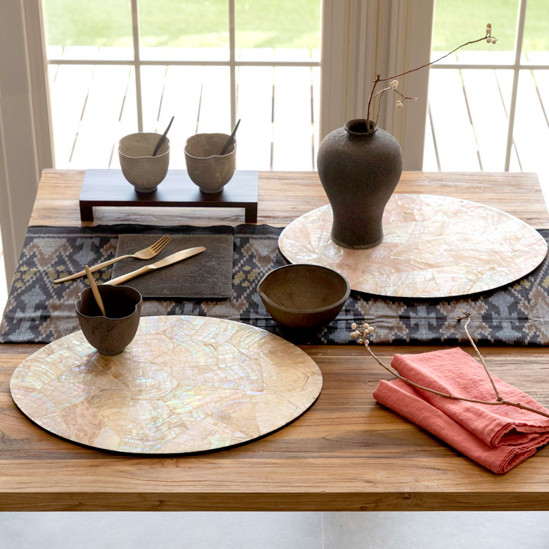 和食器にもよく合うパールシェルのランチョンマット