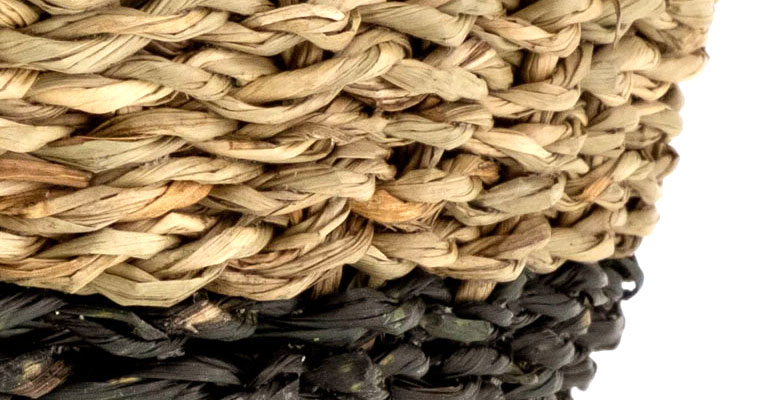 シーグラスのナチュラルな素材感が楽しめます