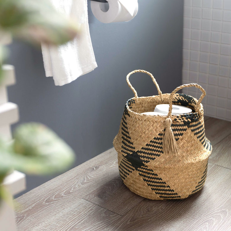 トイレットペーパーのストックを入れて。