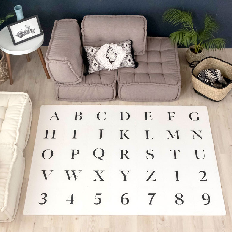 アルファベット・プレイマット。