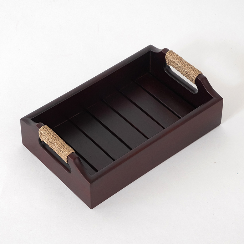 モダンアジアンな雰囲気を楽しめる木製トレイ