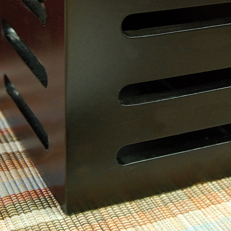 木製スタンドケースでオシャレに収納。