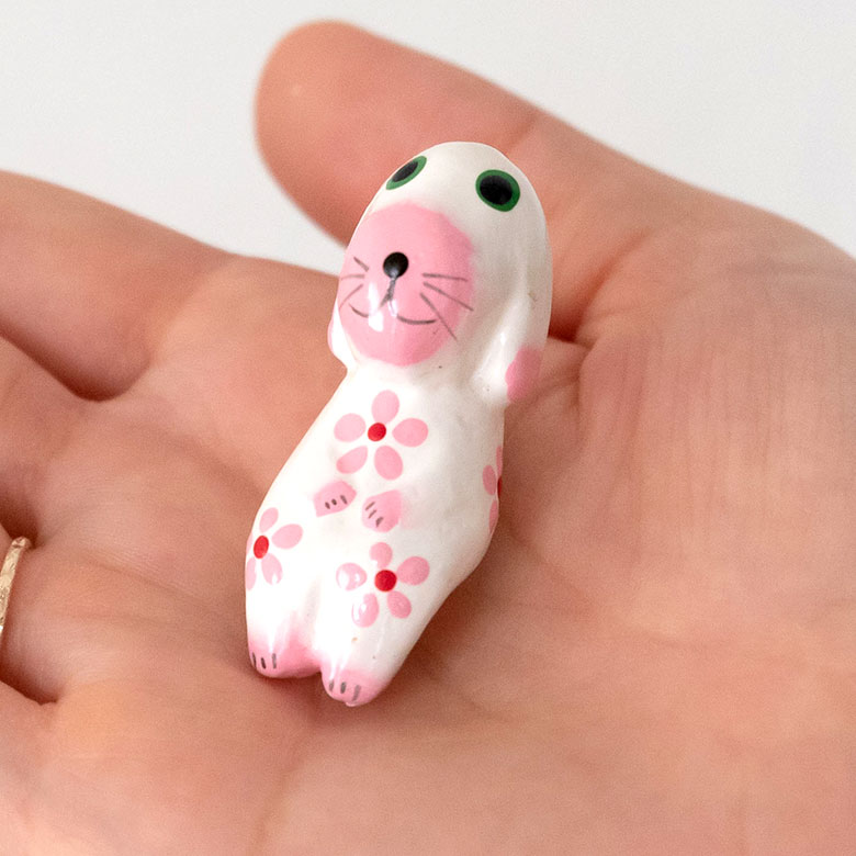 木彫りのバリ犬オブジェ