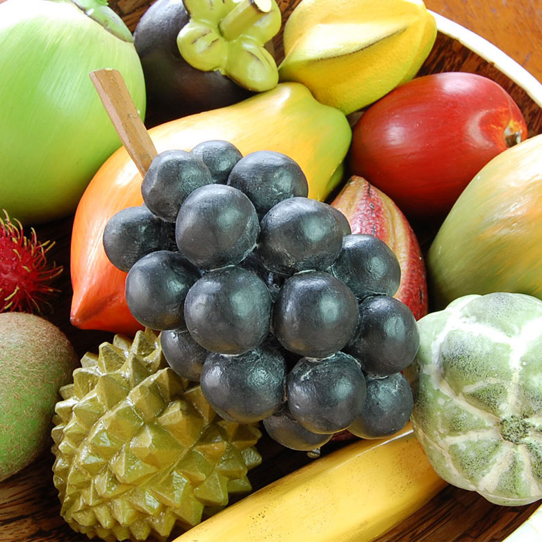 木彫りのアジアンフルーツオブジェ[ぶどう]