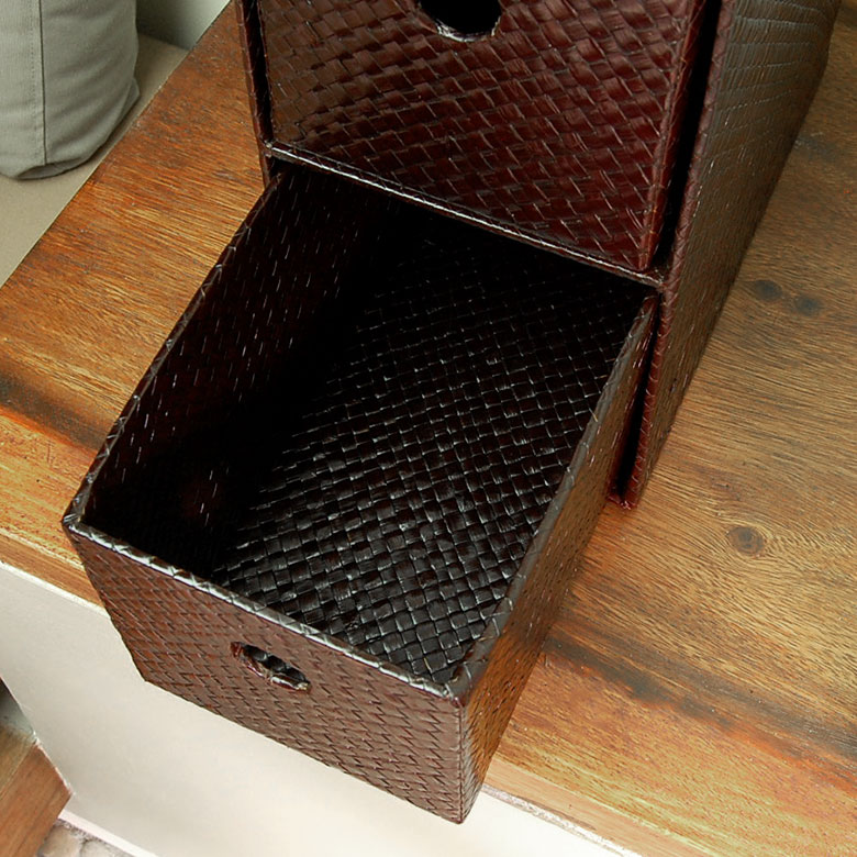 縦にも横にも置ける、スペースに合わせて使えるアイテムです。