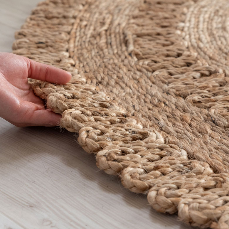 天然素材のジュート100%使用。しっかりとした素材感