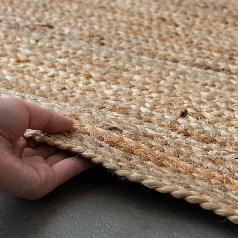 天然素材のジュート100%使用。しっかりとした素材感