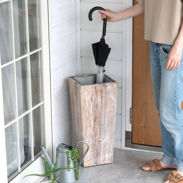 ホワイトウォッシュの傘立て