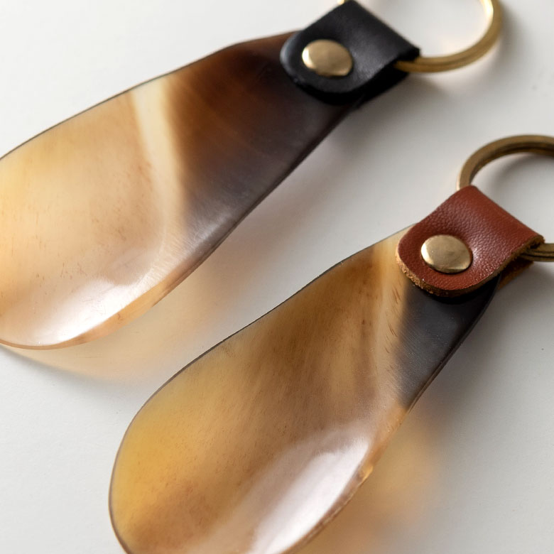 手作業で作られた高級感ただようアイテム