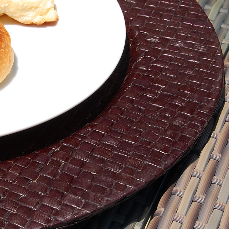 レザーに似た風合いのパンダンは、高級感をプラスしてくれます。