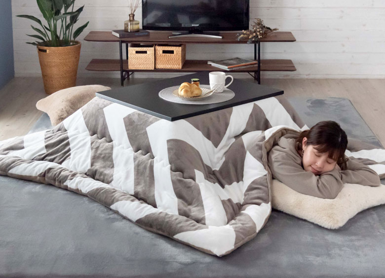 インテリアのアクセントにも主役にもなるシェブロン柄。