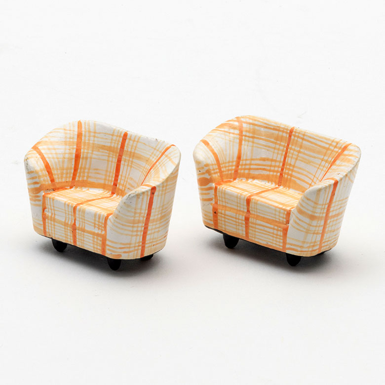 ハンドメイドのひとつひとつ異なるデザインや表情を楽しんで。