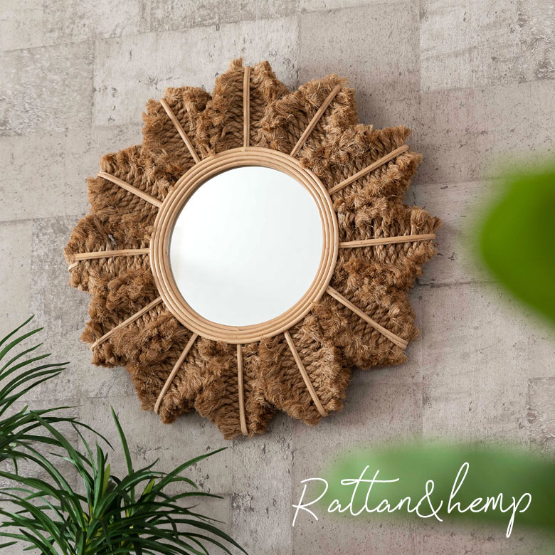 ナチュラルな天然素材の質感そのままの素材感も魅力たっぷり