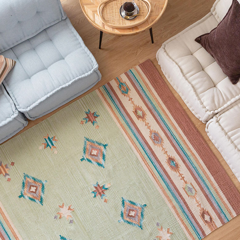 年中使えるラグ