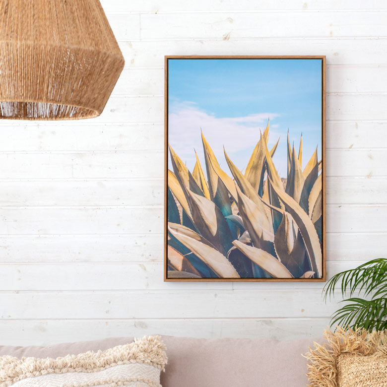 味のあるキャンバス地に、フォトグラフィックがプリントされています