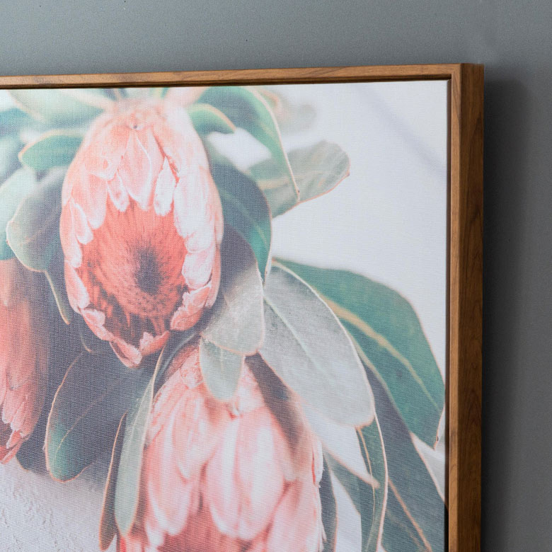 大きめのパネルで、1枚で主役になる存在感