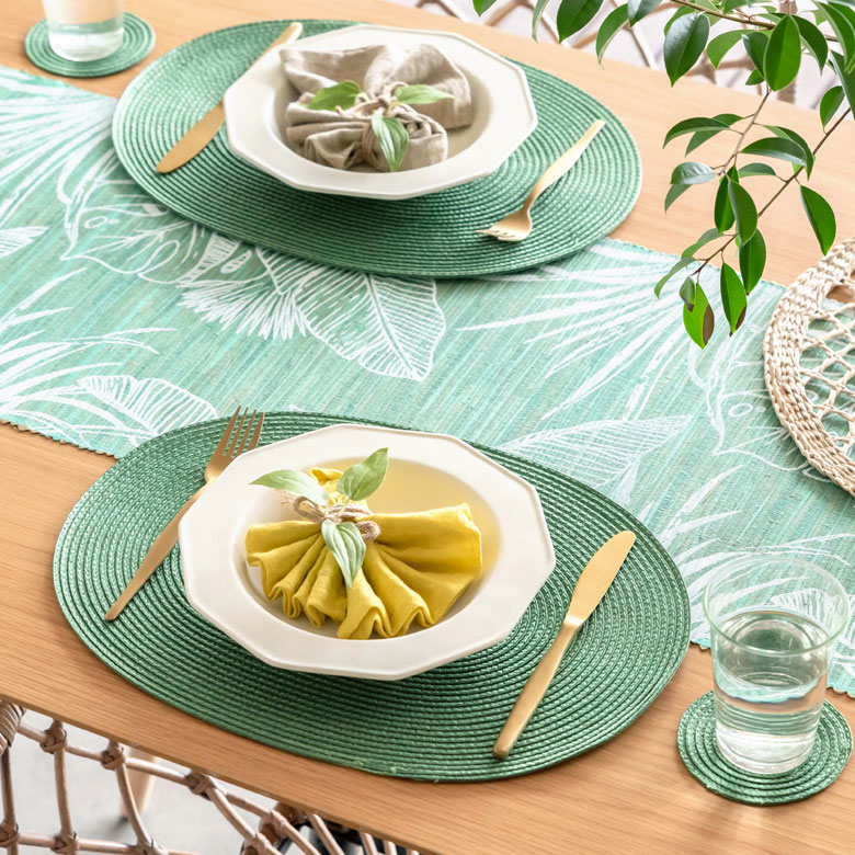 テーブルがスタイリッシュに