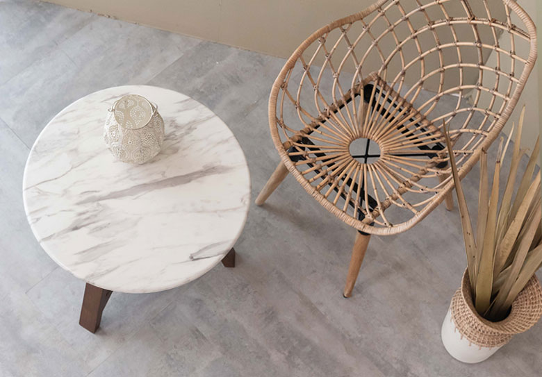 店舗用。カフェテーブル