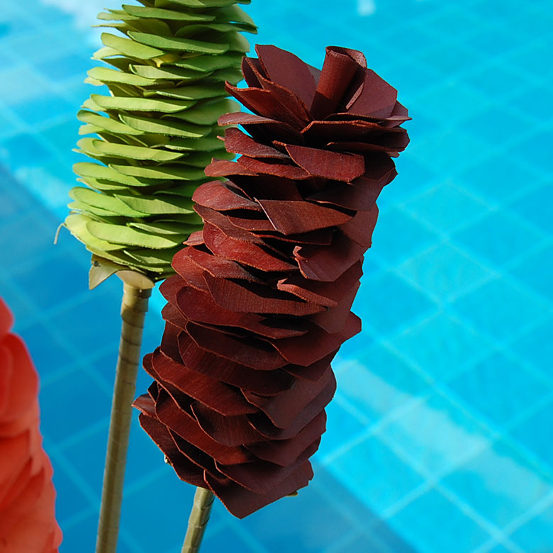 猫のしっぽみたいな可愛らしいアジアンオブジェ。