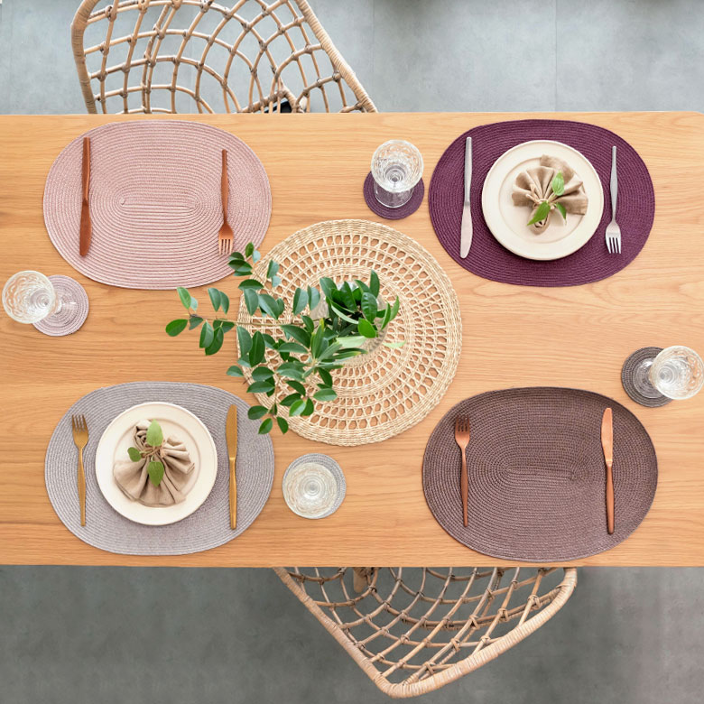 洗練感ただようダイニングテーブル