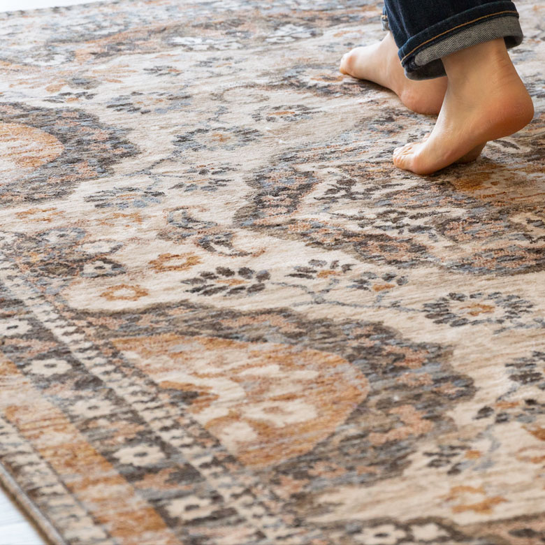 深みのあるレッドカラー