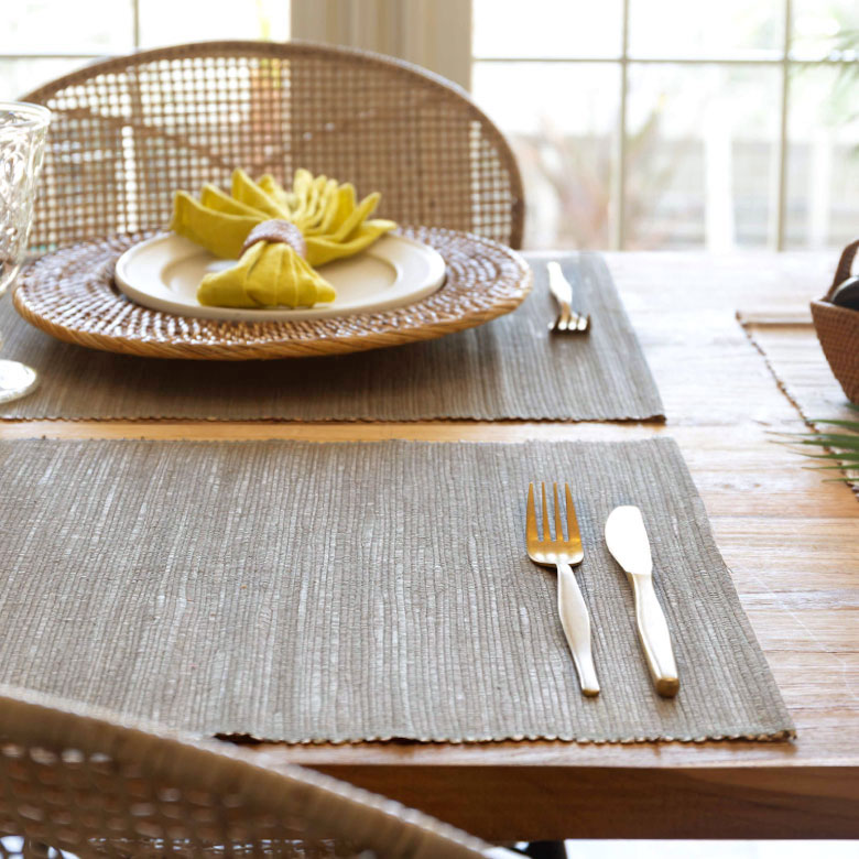 ウォーターヒヤシンスでできたアジアンランチョンマット[グレー]