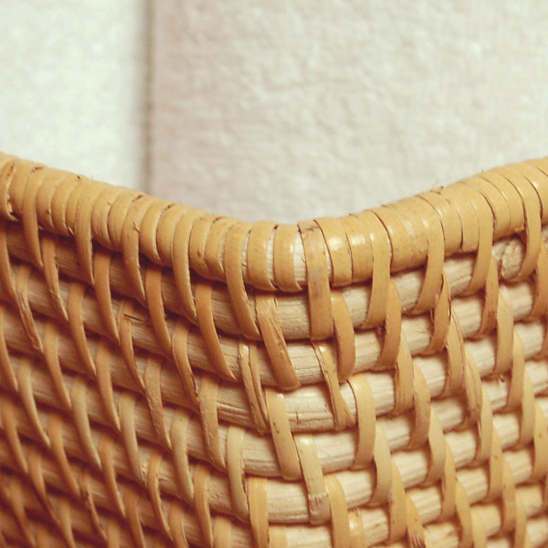 職人により、細部まで丁寧に編まれています。