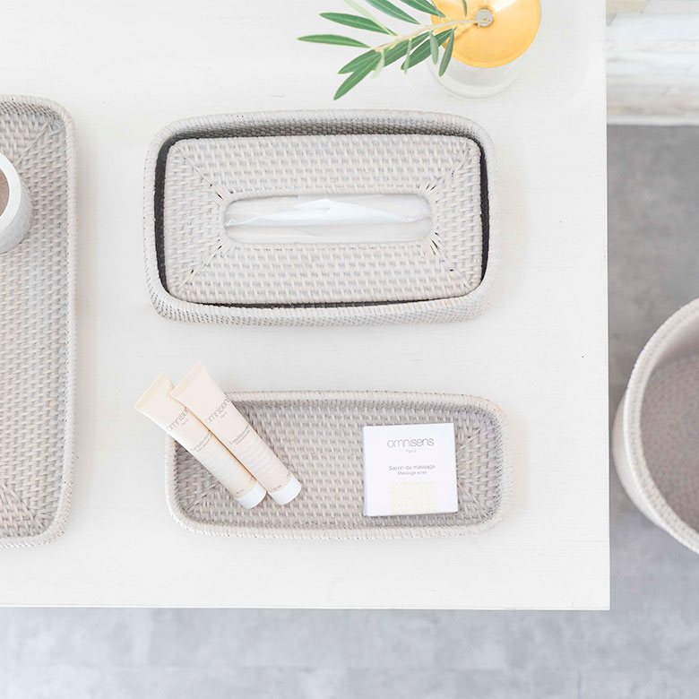 ラタンは、実際にバリ島などのリゾートで多く取り扱われるアイテム