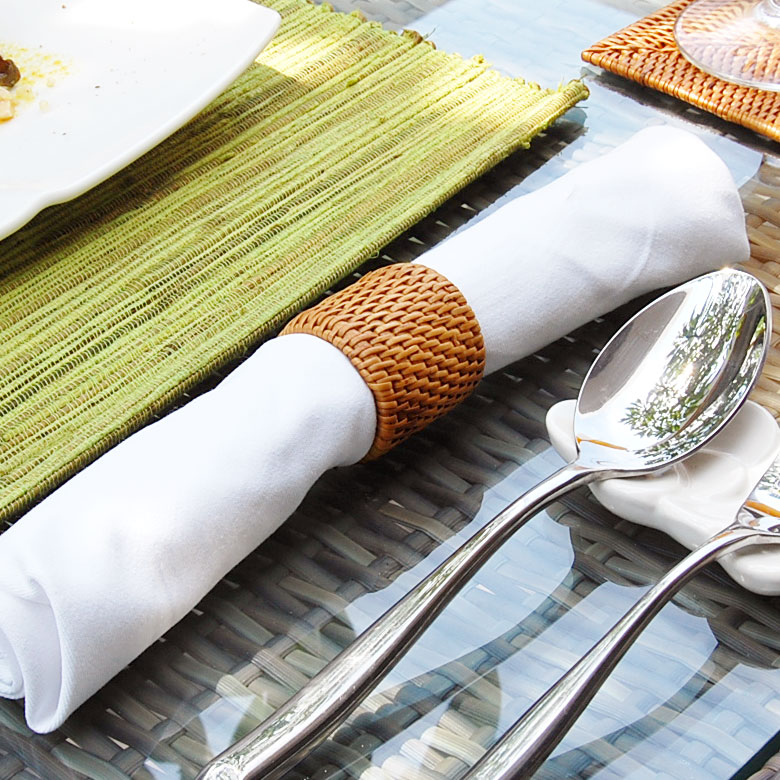 食卓をアジアンな雰囲気に