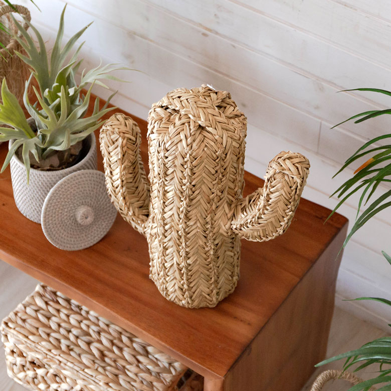 オブジェとしてはもちろん、帽子を掛けてハットスタンドに