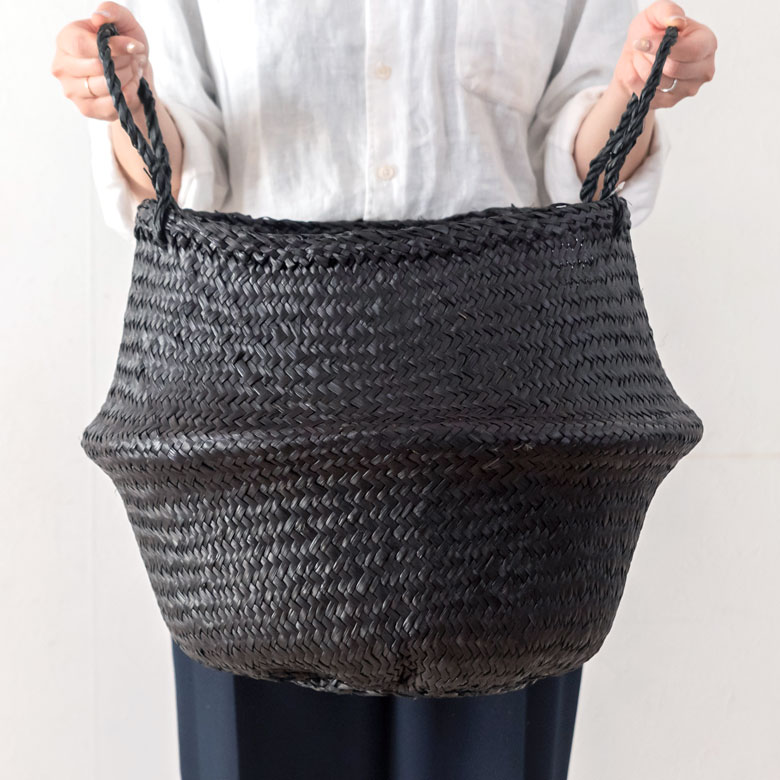 持ち手つきで移動も便利