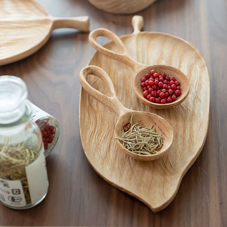 リーフデザインのトレイ