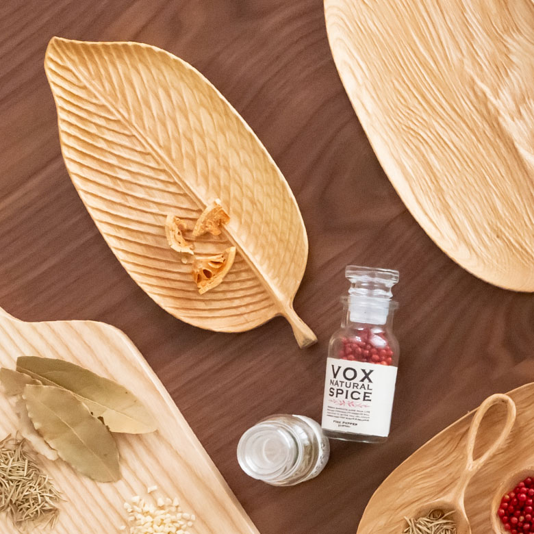 木製で温かみのある仕上がり