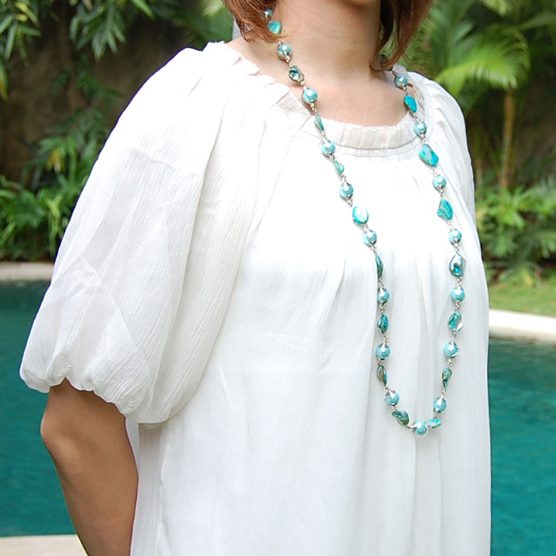 白い服などのコーデにおすすめ