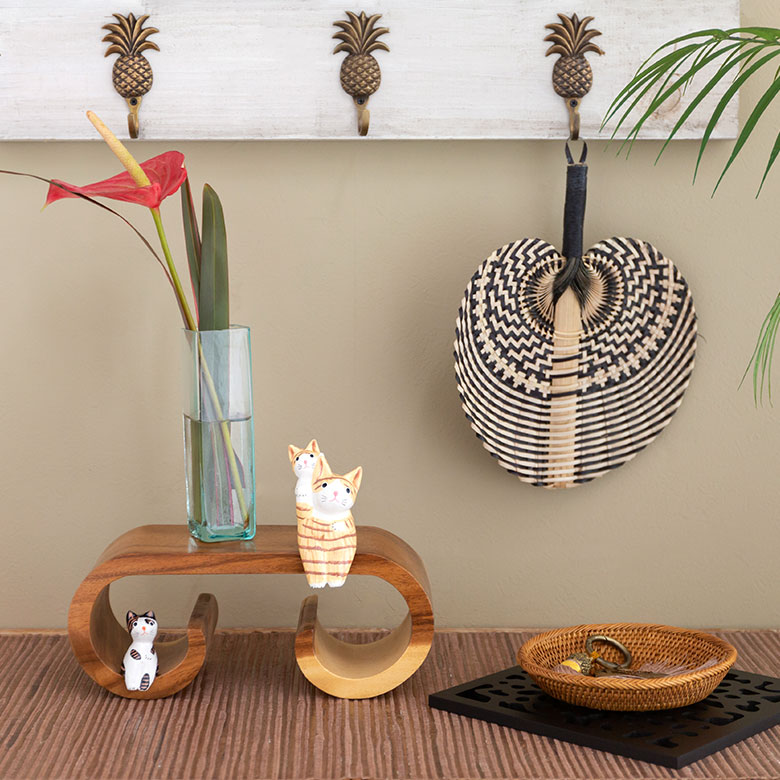 アジアンにも和テイストにもマッチし、お気に入りのオブジェを引き立てます。。