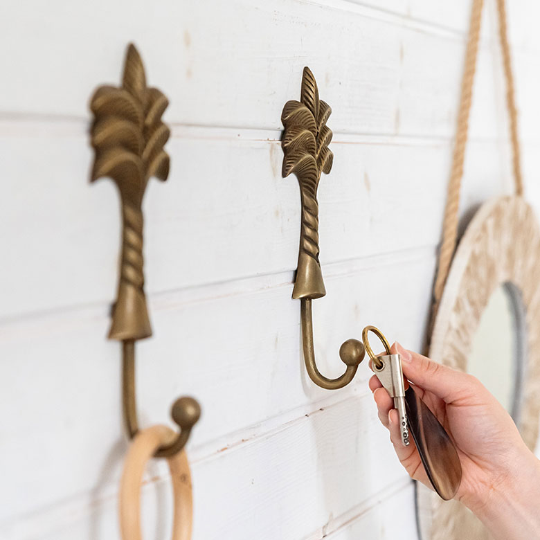 ヤシの木デザインのフック