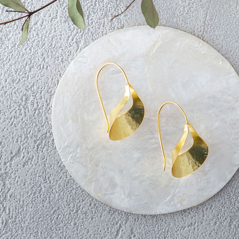 インドの真鍮ピアス