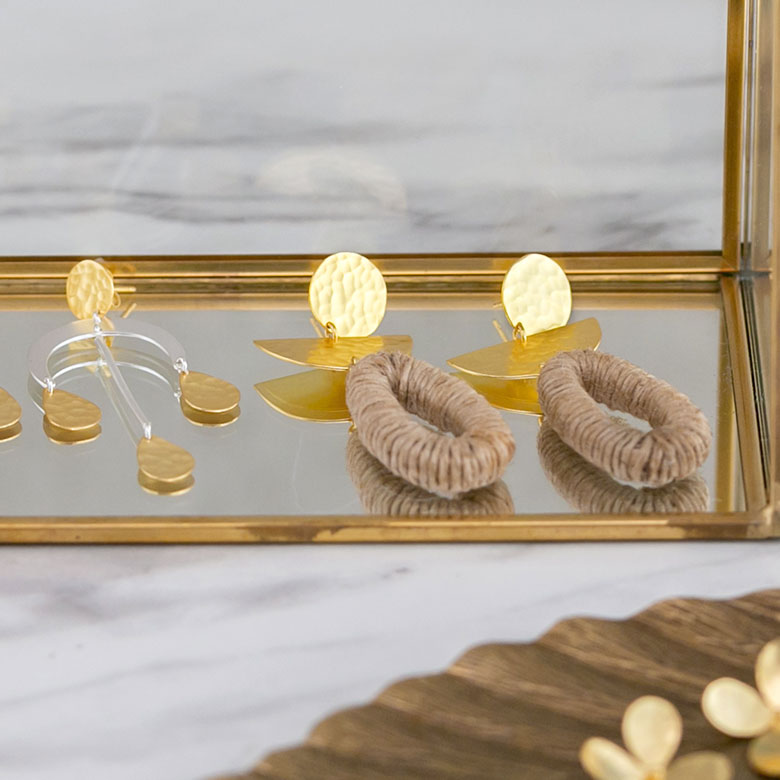 インドの真鍮ピアス