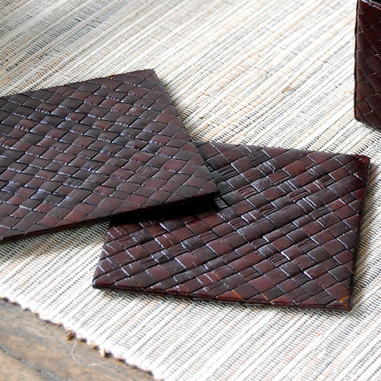 どんな場所に置いてもすっと馴染む、シンプルさが魅力